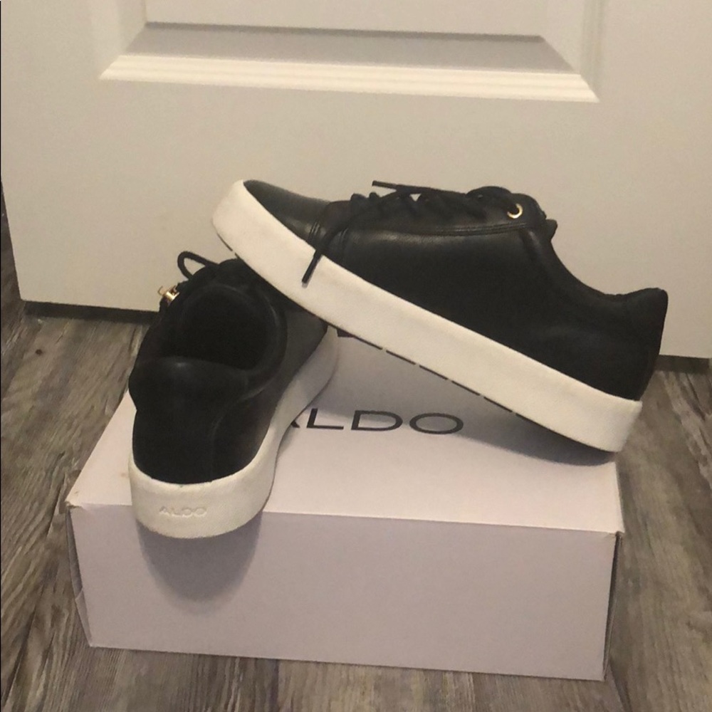 Aldo - Picture 5 of 5